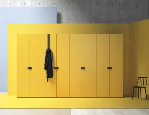 Wardrobe with eight hinged doors in colour Mostaza