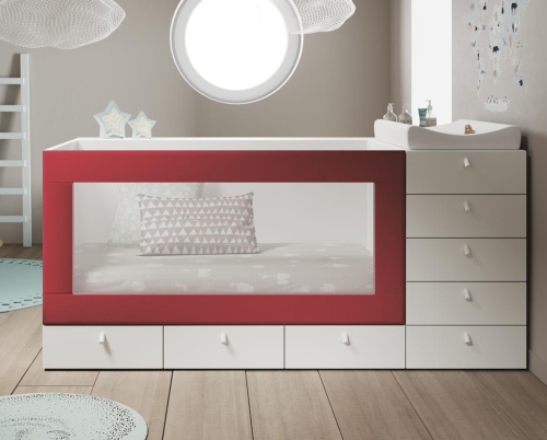 Convertible baby cot with an upholstered frame in colour Carmín