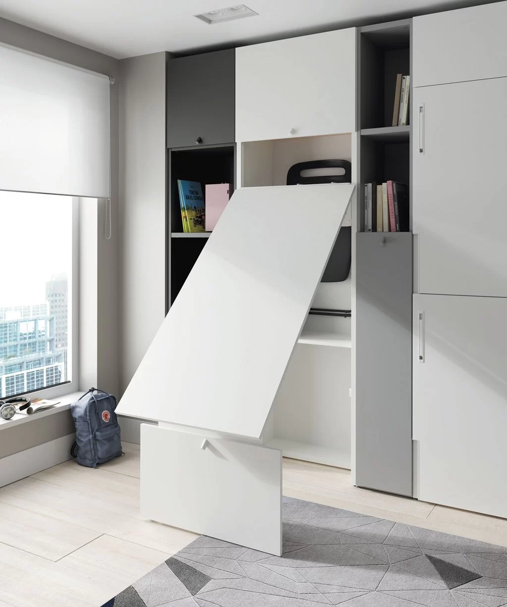 Mesa plegable modelo Scam abriéndose Mesa plegable modelo Scam abriéndose