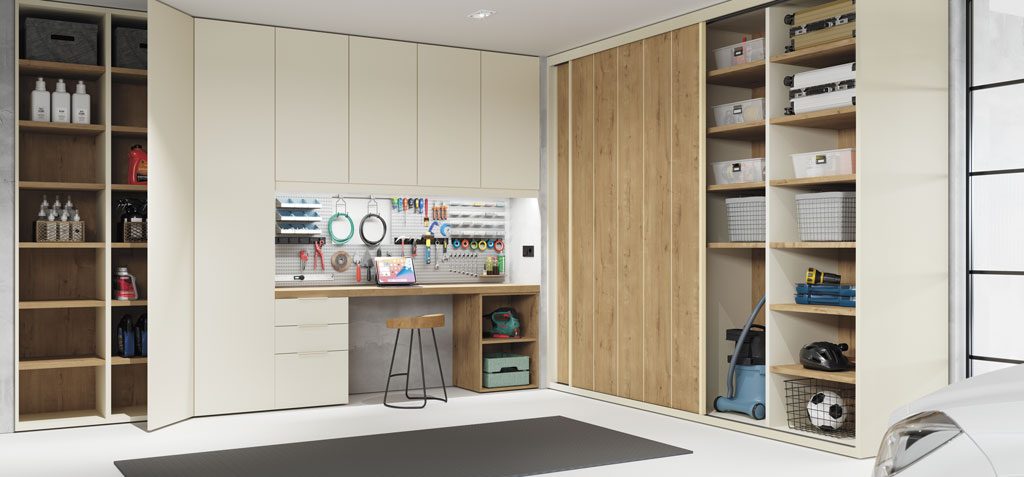 Garage wardrobes to keep it tidy