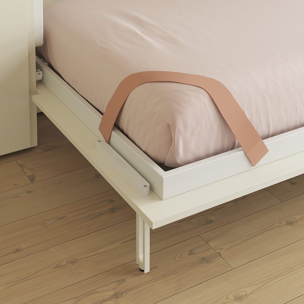 Detail of the strap in Salmon color Detail of the strap in Salmon color